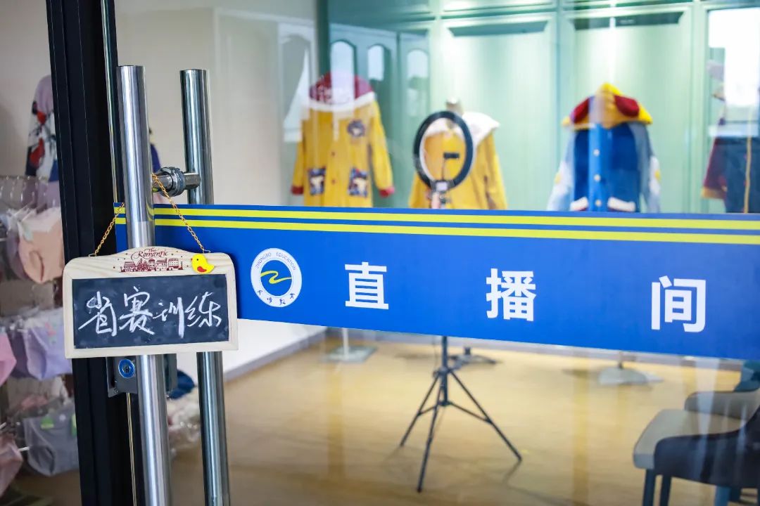 28.jpeg 图片